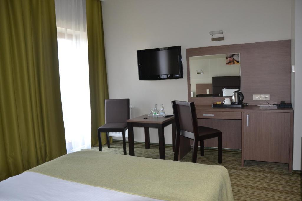 Hotel Pod Debem تارنوف الغرفة الصورة